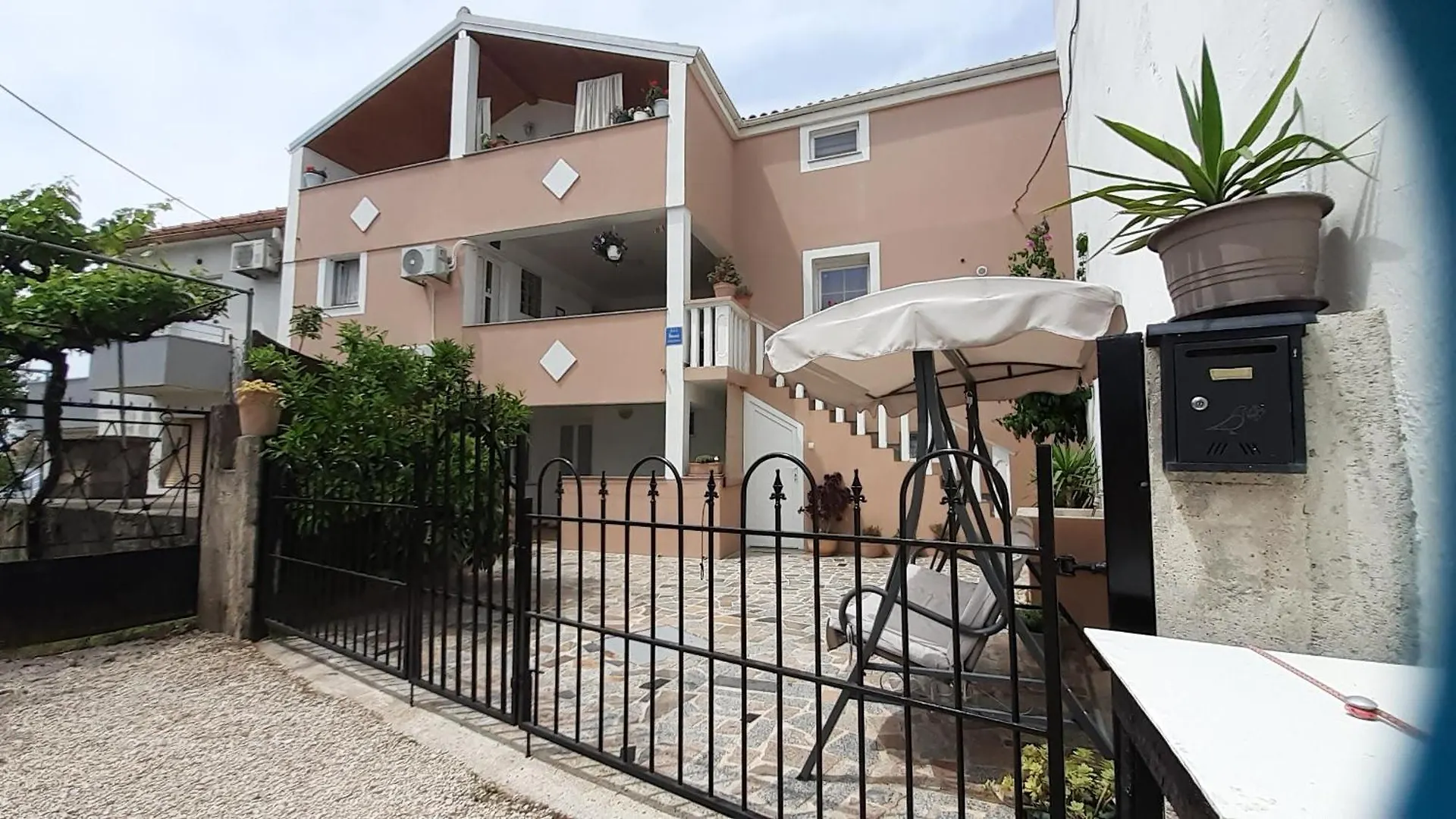 Apartmani G&M Bibinje Apartment
